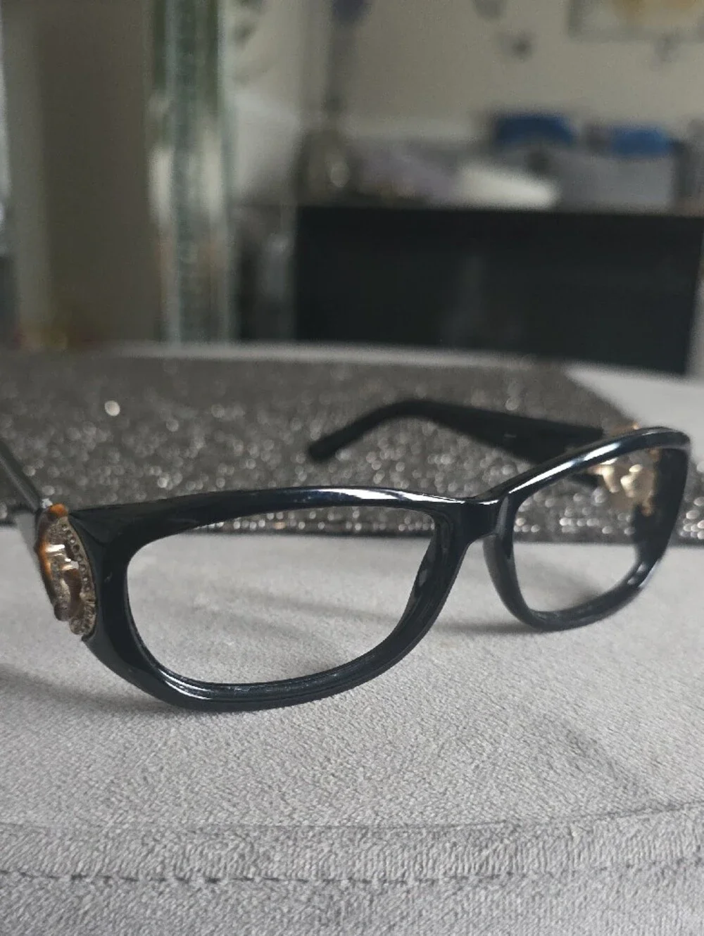 Gucci frams only for your lens bold black